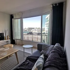 https://a-50-mtres-de-la-plage-sur-la-corniche-vue-mer.fr-provencehotel.com